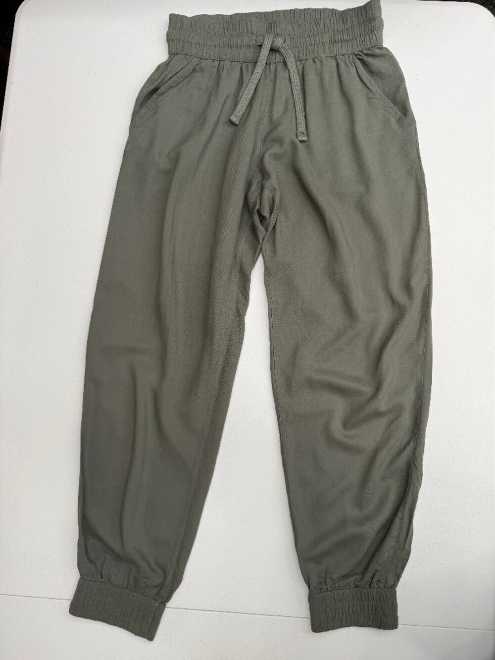Aritzia Casual Pants